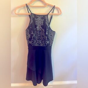 Gorgeous Navy semi/formal dress - New with tags.  Size 5 (teen girl)